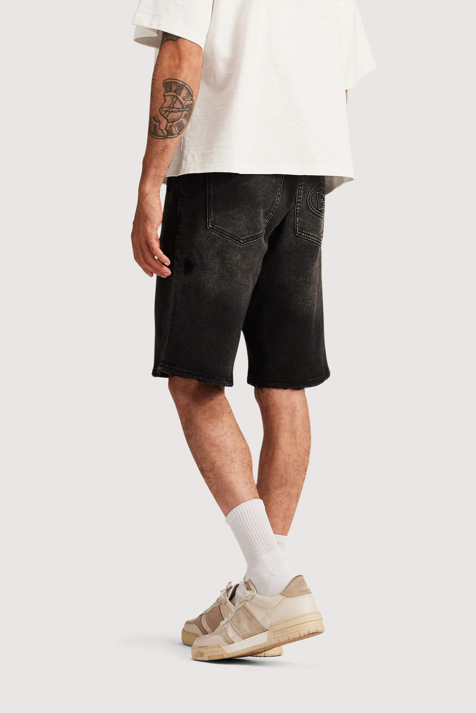 Easy Denim Short (Mid Wash) - Image 7